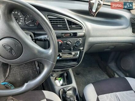 Дэу Ланос 2003 в Золотоноше на Automoto.ua Серый Дэу Ланос, объемом двигателя 1.5 л и пробегом 214 тыс. км за 2000 $, фото 1 на Automoto.ua