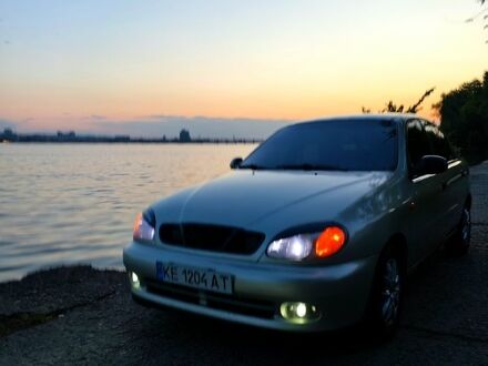 Дэу Ланос 2003 в Днепре (Днепропетровске) на Automoto.ua Серый Дэу Ланос, объемом двигателя 1.6 л и пробегом 287 тыс. км за 3200 $, фото 1 на Automoto.ua