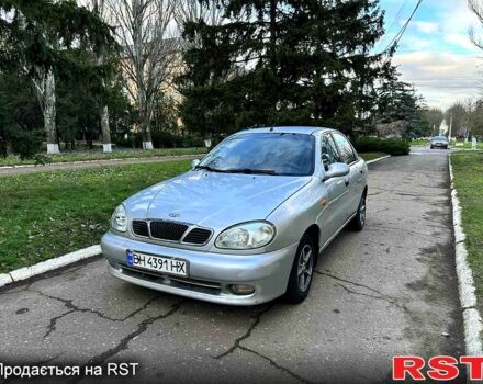 Серый Дэу Ланос, объемом двигателя 1.5 л и пробегом 176 тыс. км за 2000 $, фото 1 на Automoto.ua