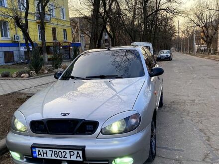 Деу Ланос 2003 у Краматорске на Automoto.ua Сірий Деу Ланос, об'ємом двигуна 1.5 л та пробігом 216 тис. км за 3500 $, фото 1 на Automoto.ua