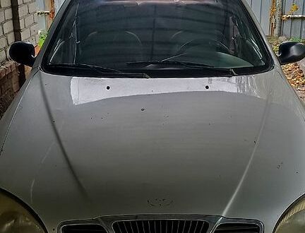 Дэу Ланос 2004 в Первомайском на Automoto.ua Серый Дэу Ланос, объемом двигателя 1.5 л и пробегом 300 тыс. км за 800 $, фото 1 на Automoto.ua