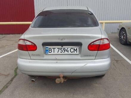 Дэу Ланос 2004 в Херсоне на Automoto.ua Серый Дэу Ланос, объемом двигателя 1.5 л и пробегом 136 тыс. км за 1800 $, фото 1 на Automoto.ua