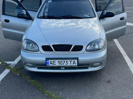 Дэу Ланос 2004 в Кривом Роге на Automoto.ua Серый Дэу Ланос, объемом двигателя 1.6 л и пробегом 309 тыс. км за 3000 $, фото 1 на Automoto.ua