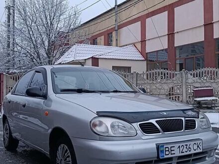 Серый Дэу Ланос, объемом двигателя 1.5 л и пробегом 184 тыс. км за 2000 $, фото 1 на Automoto.ua