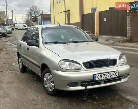 Деу Ланос 2005 у Києві на Automoto.ua Сірий Деу Ланос, об'ємом двигуна 1.5 л та пробігом 155 тис. км за 2900 $, фото 1 на Automoto.ua