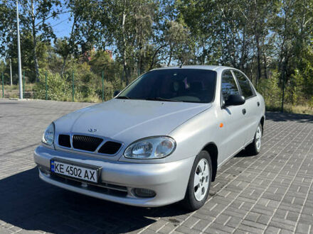 Дэу Ланос 2005 в Днепре (Днепропетровске) на Automoto.ua Серый Дэу Ланос, объемом двигателя 1.5 л и пробегом 299 тыс. км за 3000 $, фото 1 на Automoto.ua