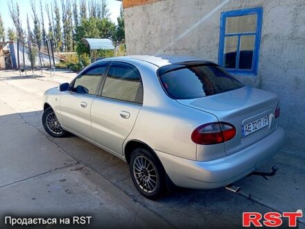 Серый Дэу Ланос, объемом двигателя 1.5 л и пробегом 220 тыс. км за 2700 $, фото 1 на Automoto.ua