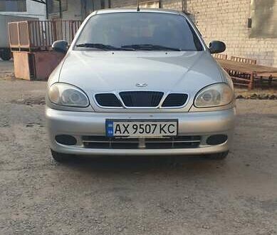 Деу Ланос 2005 у Харкові на Automoto.ua Сірий Деу Ланос, об'ємом двигуна 1.5 л та пробігом 77 тис. км за 3200 $, фото 1 на Automoto.ua
