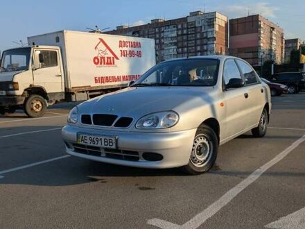 Деу Ланос 2005 у Дніпро (Дніпропетровську) на Automoto.ua Сірий Деу Ланос, об'ємом двигуна 1.5 л та пробігом 67 тис. км за 3700 $, фото 1 на Automoto.ua