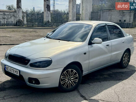 Дэу Ланос 2005 в Каменское - Днепродзержинск на Automoto.ua Серый Дэу Ланос, объемом двигателя 1.6 л и пробегом 200 тыс. км за 3300 $, фото 1 на Automoto.ua
