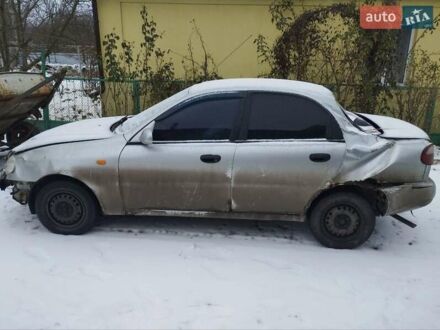 Серый Дэу Ланос, объемом двигателя 1.5 л и пробегом 200 тыс. км за 1000 $, фото 1 на Automoto.ua