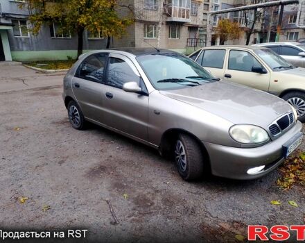 Серый Дэу Ланос, объемом двигателя 1.5 л и пробегом 230 тыс. км за 2000 $, фото 1 на Automoto.ua