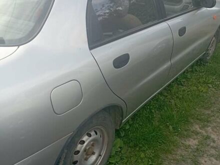 Деу Ланос 2006 у Ужгороді на Automoto.ua Сірий Деу Ланос, об'ємом двигуна 0 л та пробігом 133 тис. км за 1500 $, фото 1 на Automoto.ua