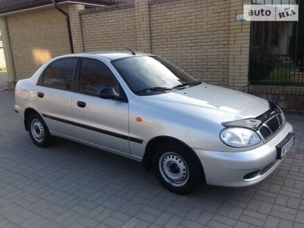 Деу Ланос 2007 у Бердянске на Automoto.ua Сірий Деу Ланос, об'ємом двигуна 1.5 л та пробігом 38 тис. км за 4500 $, фото 1 на Automoto.ua