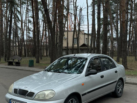 Серый Дэу Ланос, объемом двигателя 1.5 л и пробегом 230 тыс. км за 2340 $, фото 1 на Automoto.ua