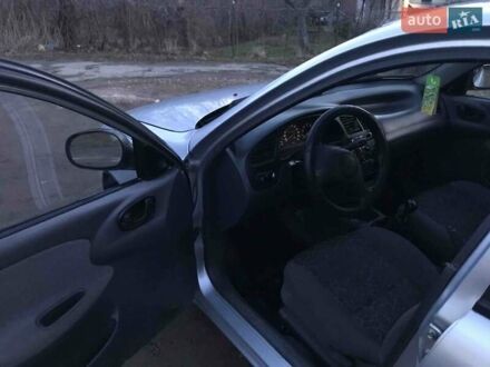 Деу Ланос 2007 у Бориславе на Automoto.ua Сірий Деу Ланос, об'ємом двигуна 1.5 л та пробігом 181 тис. км за 2500 $, фото 1 на Automoto.ua