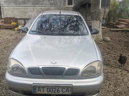 Деу Ланос 2007 у Долине на Automoto.ua Сірий Деу Ланос, об'ємом двигуна 1.5 л та пробігом 220 тис. км за 2300 $, фото 1 на Automoto.ua
