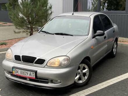 Деу Ланос 2007 у Рівному на Automoto.ua Сірий Деу Ланос, об'ємом двигуна 1.5 л та пробігом 296 тис. км за 2200 $, фото 1 на Automoto.ua