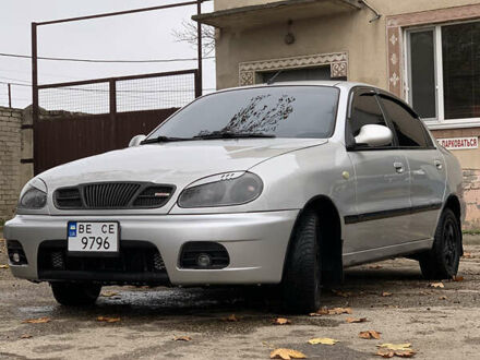 Серый Дэу Ланос, объемом двигателя 1.5 л и пробегом 384 тыс. км за 2900 $, фото 1 на Automoto.ua