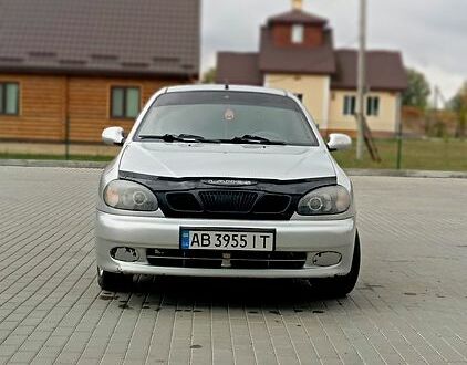 Деу Ланос 2007 у Бершаде на Automoto.ua Сірий Деу Ланос, об'ємом двигуна 1.5 л та пробігом 215 тис. км за 2499 $, фото 1 на Automoto.ua