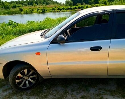 Серый Дэу Ланос, объемом двигателя 1.5 л и пробегом 140 тыс. км за 2500 $, фото 1 на Automoto.ua