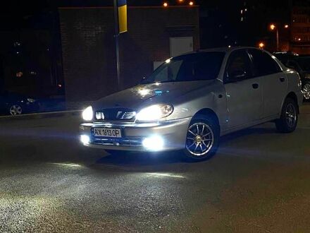 Серый Дэу Ланос, объемом двигателя 1.5 л и пробегом 273 тыс. км за 2000 $, фото 1 на Automoto.ua