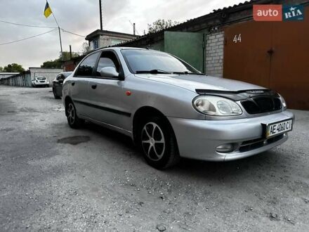 Деу Ланос 2008 у Новомосковске на Automoto.ua Сірий Деу Ланос, об'ємом двигуна 1.5 л та пробігом 98 тис. км за 1899 $, фото 1 на Automoto.ua