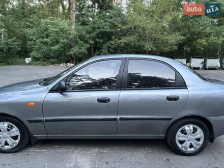 Деу Ланос 2008 у Краматорске на Automoto.ua Сірий Деу Ланос, об'ємом двигуна 1.6 л та пробігом 151 тис. км за 3500 $, фото 1 на Automoto.ua