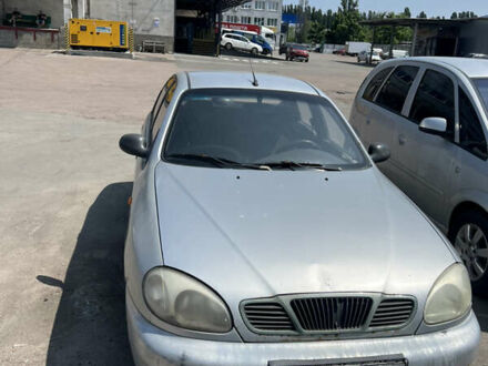 Деу Ланос 2008 у Києві на Automoto.ua Сірий Деу Ланос, об'ємом двигуна 1.5 л та пробігом 200 тис. км за 1800 $, фото 1 на Automoto.ua