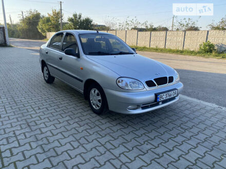 Деу Ланос 2008 у Каменке-Бугской на Automoto.ua Сірий Деу Ланос, об'ємом двигуна 1.5 л та пробігом 116 тис. км за 3750 $, фото 1 на Automoto.ua