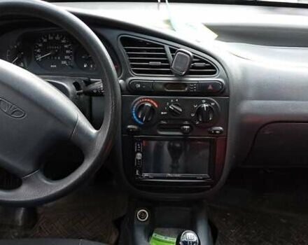 Синий Дэу Ланос, объемом двигателя 1.5 л и пробегом 300 тыс. км за 2850 $, фото 6 на Automoto.ua