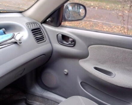 Деу Ланос 2007 у Гребенке на Automoto.ua Синій Деу Ланос, об'ємом двигуна 1.5 л та пробігом 156 тис. км за 2000 $, фото 4 на Automoto.ua