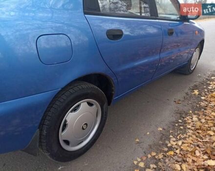 Синий Дэу Ланос, объемом двигателя 1.5 л и пробегом 240 тыс. км за 2550 $, фото 4 на Automoto.ua