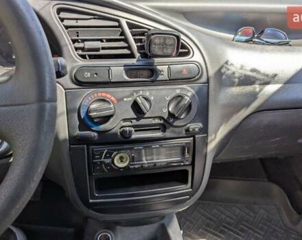 Синий Дэу Ланос, объемом двигателя 1.5 л и пробегом 400 тыс. км за 1900 $, фото 10 на Automoto.ua