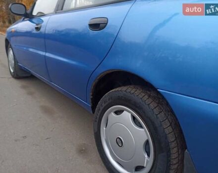 Синий Дэу Ланос, объемом двигателя 1.5 л и пробегом 240 тыс. км за 2550 $, фото 3 на Automoto.ua