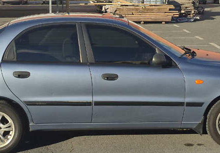 Синий Дэу Ланос, объемом двигателя 1.5 л и пробегом 318 тыс. км за 2700 $, фото 3 на Automoto.ua