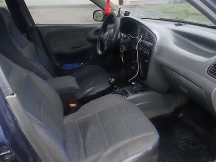 Деу Ланос 2006 у Бердичеве на Automoto.ua Синій Деу Ланос, об'ємом двигуна 1.5 л та пробігом 175 тис. км за 2500 $, фото 1 на Automoto.ua