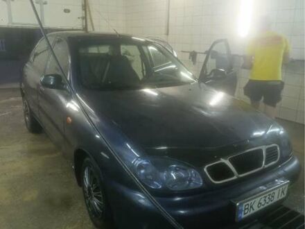 Деу Ланос 2006 у Рівному на Automoto.ua Синій Деу Ланос, об'ємом двигуна 1.5 л та пробігом 245 тис. км за 2300 $, фото 1 на Automoto.ua