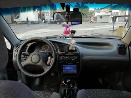 Деу Ланос 2007 у Вінниці на Automoto.ua Синій Деу Ланос, об'ємом двигуна 1.5 л та пробігом 260 тис. км за 3021 $, фото 1 на Automoto.ua