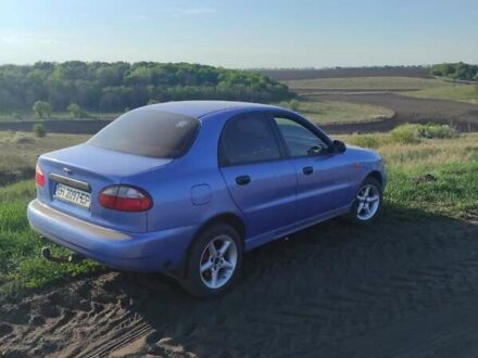 Синий Дэу Ланос, объемом двигателя 1.5 л и пробегом 97 тыс. км за 3500 $, фото 1 на Automoto.ua