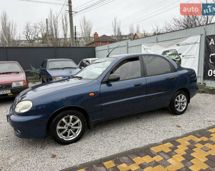 Синий Дэу Ланос, объемом двигателя 1.35 л и пробегом 250 тыс. км за 2500 $, фото 1 на Automoto.ua