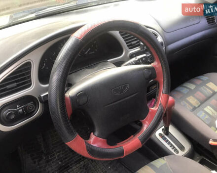 Зеленый Дэу Ланос, объемом двигателя 1.6 л и пробегом 206 тыс. км за 2750 $, фото 2 на Automoto.ua