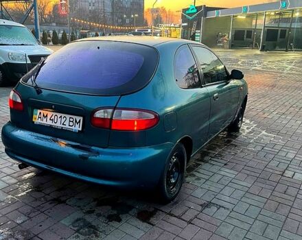 Зеленый Дэу Ланос, объемом двигателя 1.5 л и пробегом 350 тыс. км за 1800 $, фото 1 на Automoto.ua
