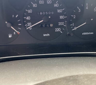 Зеленый Дэу Ланос, объемом двигателя 1.5 л и пробегом 180 тыс. км за 2500 $, фото 5 на Automoto.ua