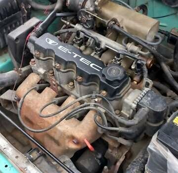 Деу Ланос 1998 у Ужгороді на Automoto.ua Зелений Деу Ланос, об'ємом двигуна 1.5 л та пробігом 350 тис. км за 1200 $, фото 8 на Automoto.ua