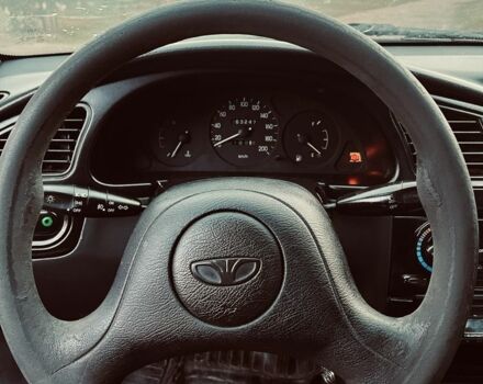 Зеленый Дэу Ланос, объемом двигателя 1.5 л и пробегом 300 тыс. км за 1100 $, фото 4 на Automoto.ua