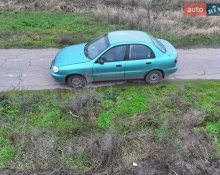 Зеленый Дэу Ланос, объемом двигателя 1.5 л и пробегом 100 тыс. км за 1900 $, фото 3 на Automoto.ua
