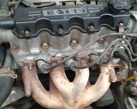 Деу Ланос 2003 у Люботине на Automoto.ua Зелений Деу Ланос, об'ємом двигуна 1.5 л та пробігом 200 тис. км за 2000 $, фото 4 на Automoto.ua