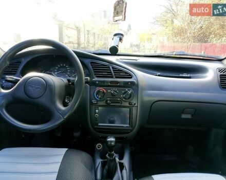 Зеленый Дэу Ланос, объемом двигателя 1.5 л и пробегом 196 тыс. км за 2800 $, фото 2 на Automoto.ua