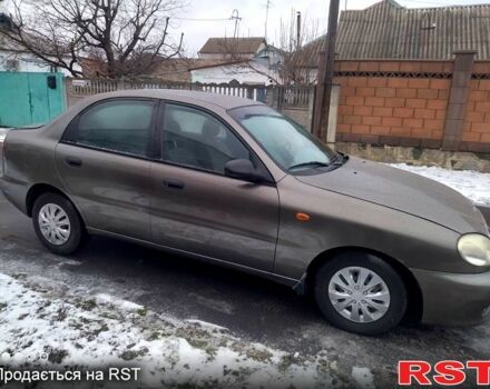 Зеленый Дэу Ланос, объемом двигателя 1.5 л и пробегом 207 тыс. км за 2200 $, фото 1 на Automoto.ua